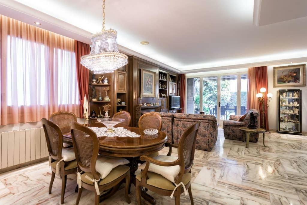 Villa Paquita Calella Luaran gambar